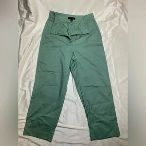 Women’s Ann Taylor Petite Curvy Fit Capri Pants, Size 2P,  Sage Green, Pre-owned